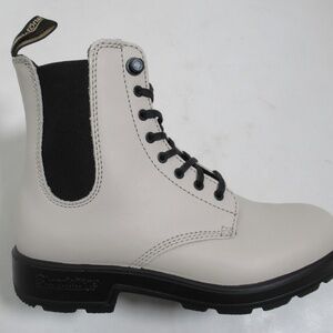 Blundstone Women's Originals Lace Up Boots Oat #2324 Size 7 US / 4 AU/UK / 37 EU